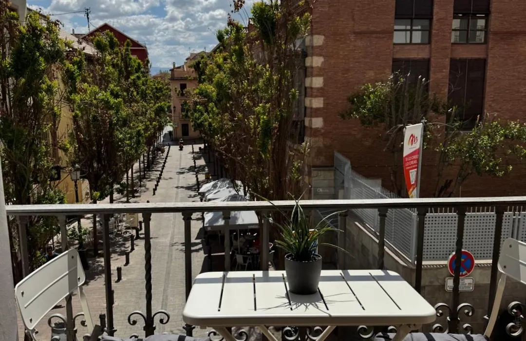 Santa Escolástica en pleno centro de Granada-1